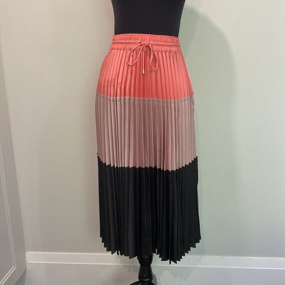 Club Monaco Colourblock Pink and Black Pleated Midi Skirt Size XSmall - Picture 4 of 14